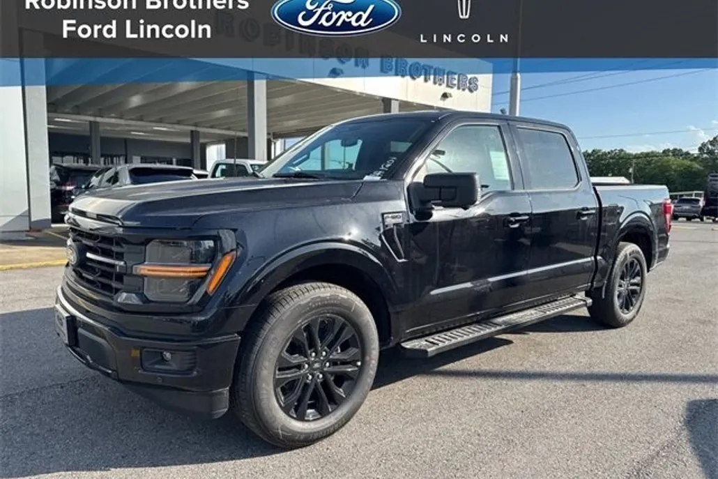 2025 Ford F-150 XLT photo 1
