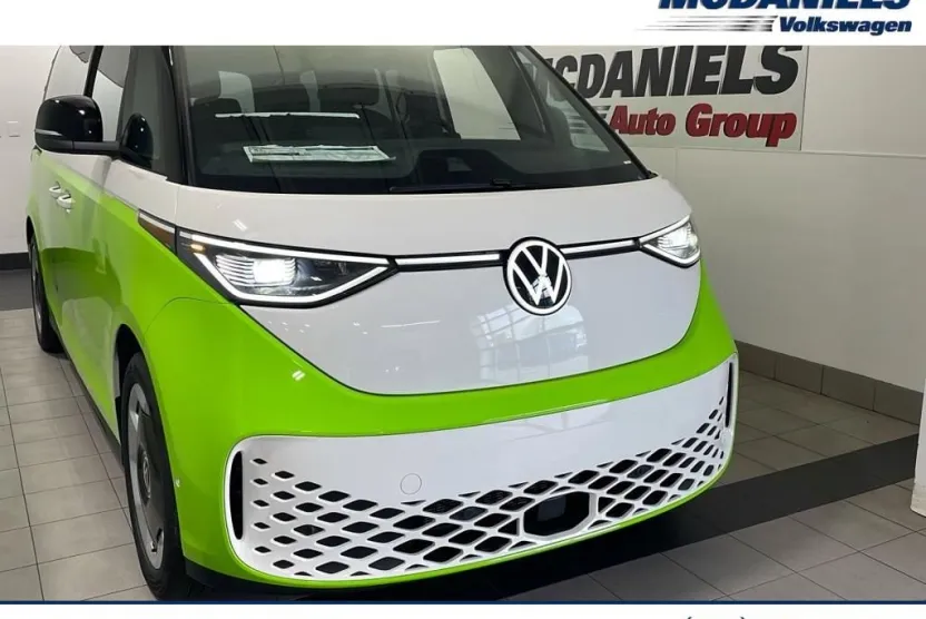 2025 Volkswagen ID. Buzz Pro S photo 1