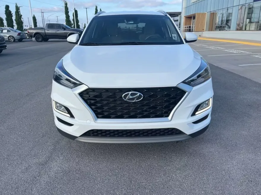 2020 Hyundai Tucson Sport photo 1