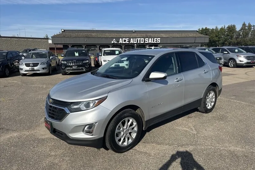 2018 Chevrolet Equinox LT photo 1