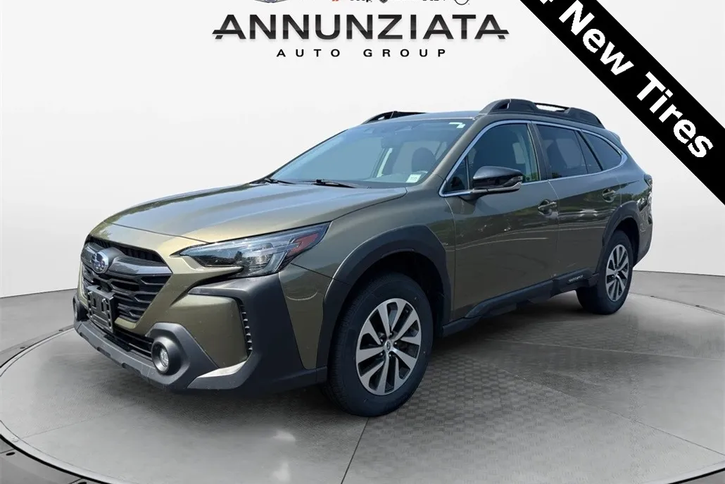 2024 Subaru Outback Premium photo 1