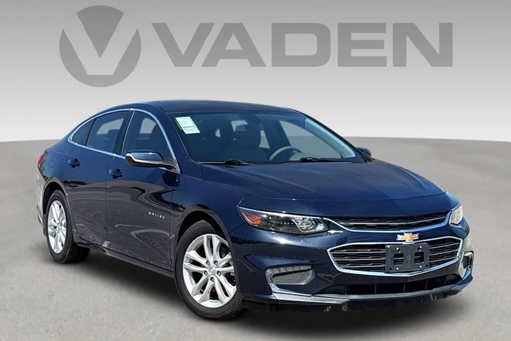 2016 Chevrolet Malibu 1LT photo 1