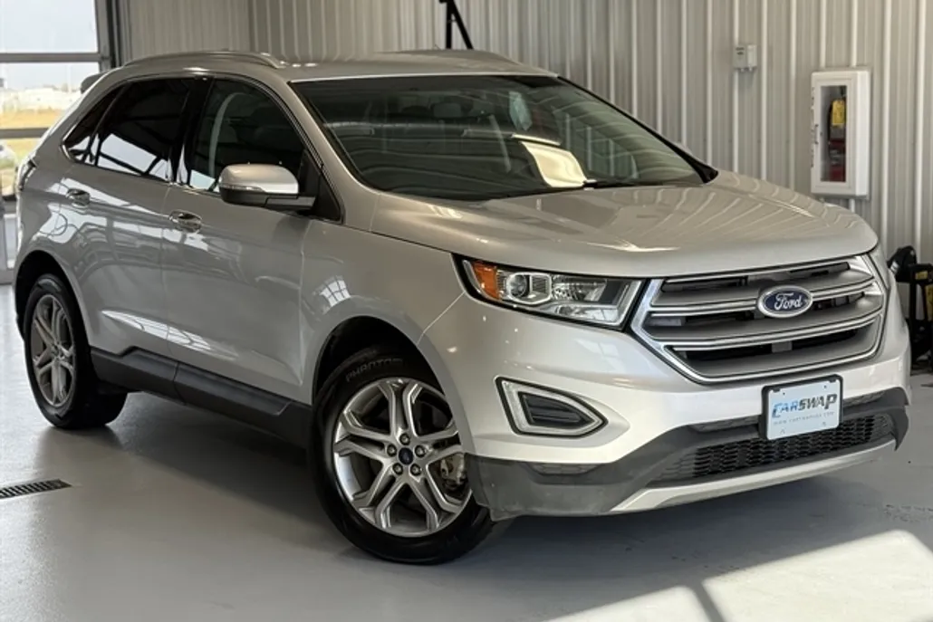 2015 Ford Edge Titanium photo 1