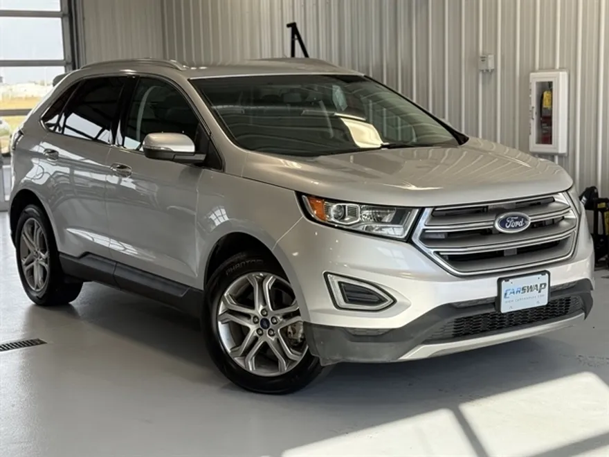 2015 Ford Edge Titanium photo 1