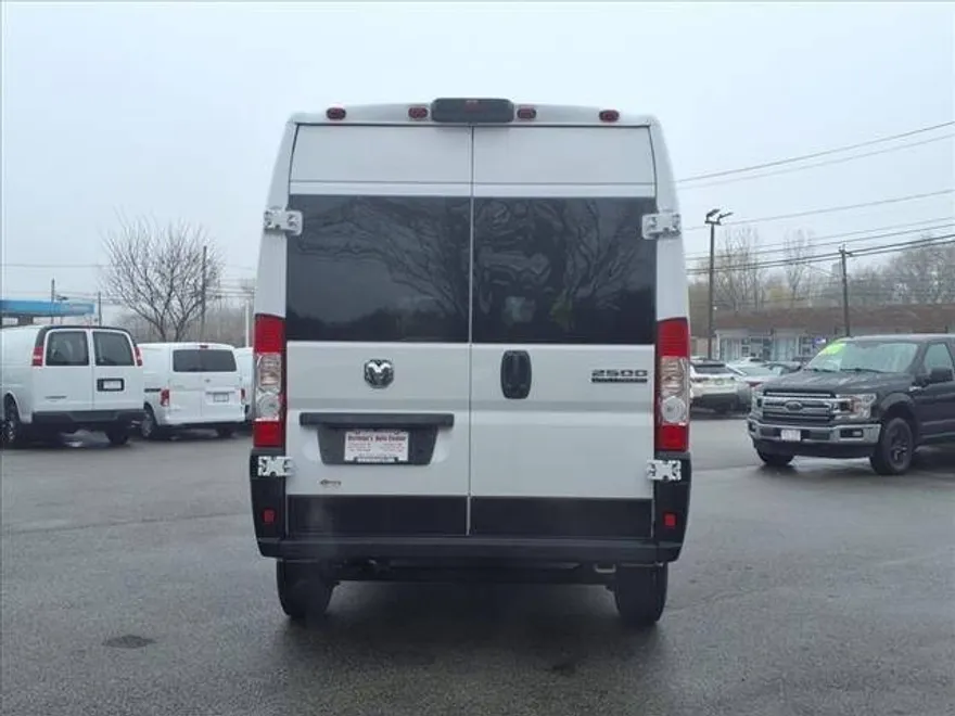 2023 Ram 2500 photo 1