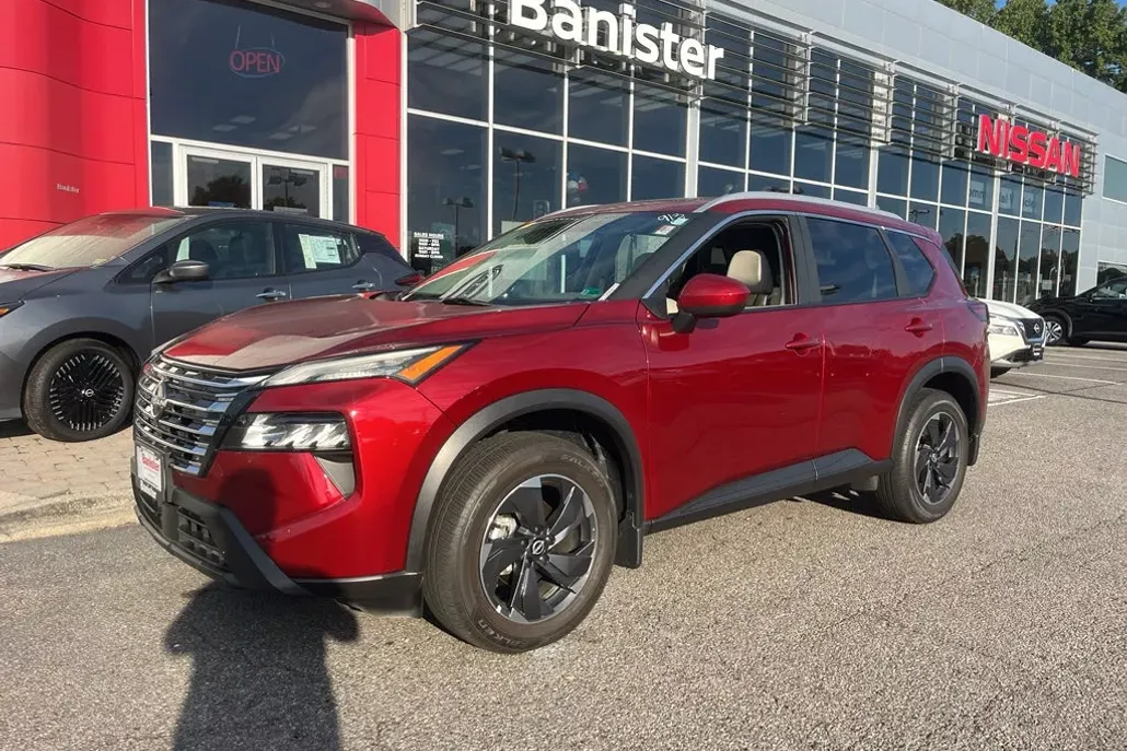 2024 Nissan Rogue SV photo 1