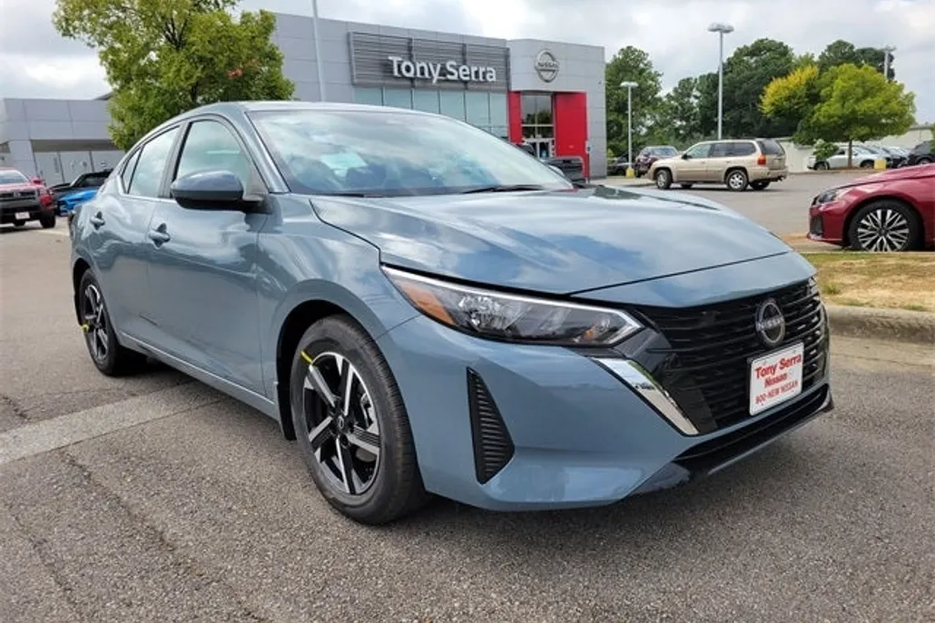 2025 Nissan Sentra SV photo 1