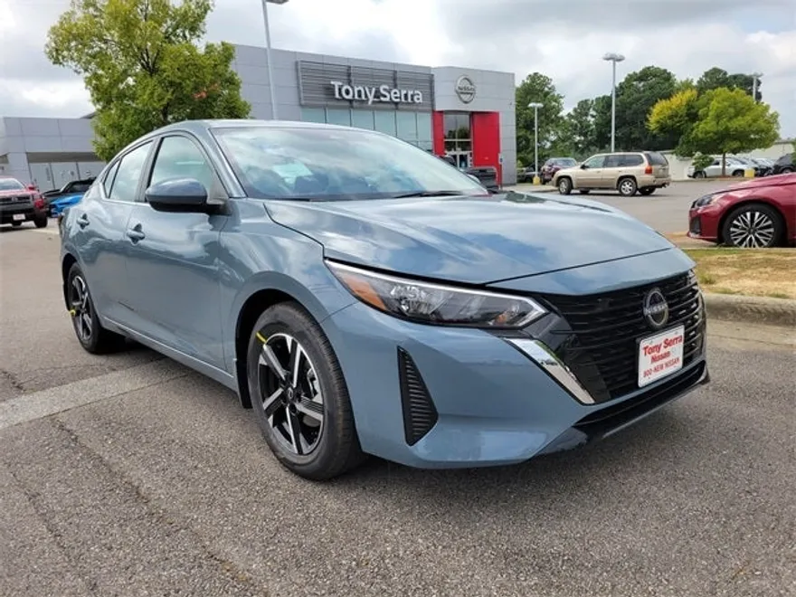 2025 Nissan Sentra SV photo 1