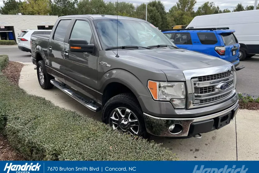 2013 Ford F-150 XLT photo 1