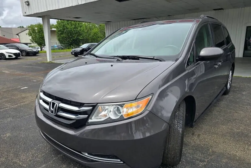 2016 Honda Odyssey EX-L photo 1