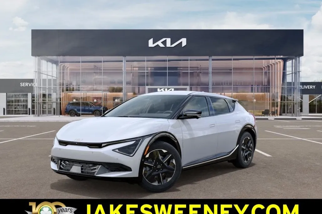 2025 Kia EV6 Wind photo 1