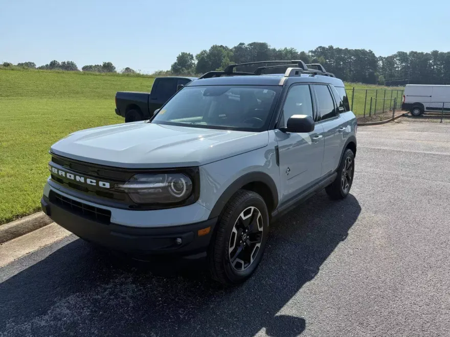 2022 Ford Bronco Sport Outer Banks photo 1