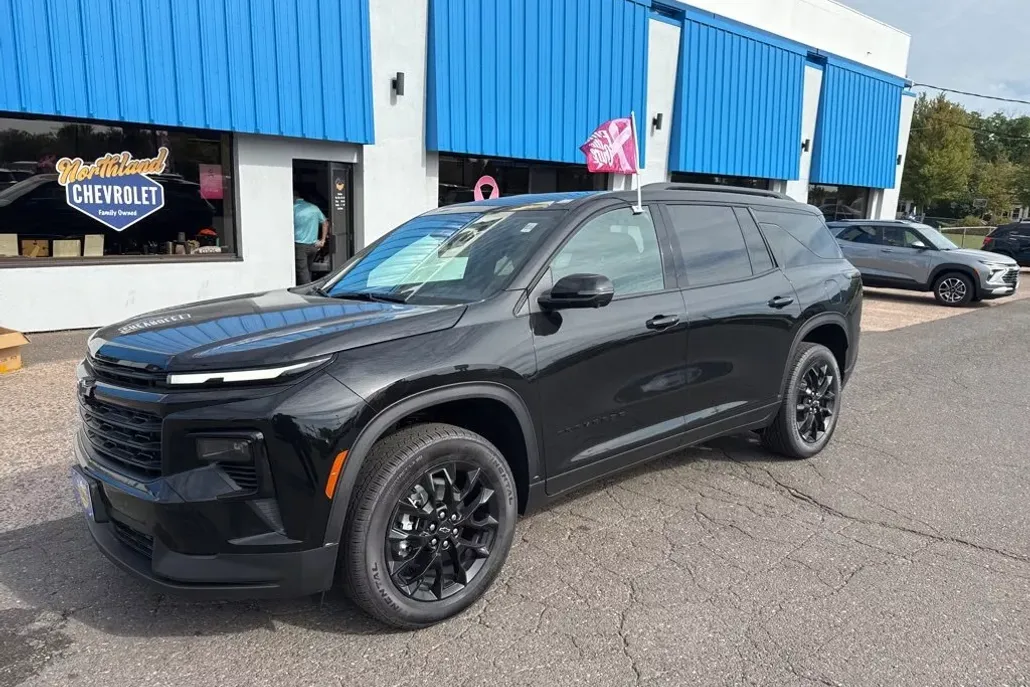 2026 Chevrolet Traverse photo 1