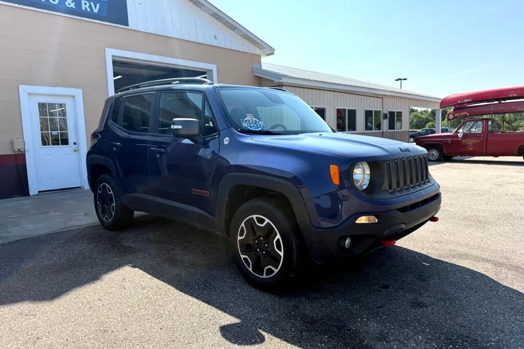 2017 Jeep Renegade Trailhawk photo 1