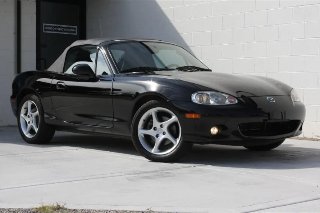 2003 Mazda MX-5 Miata Miata LS photo 1