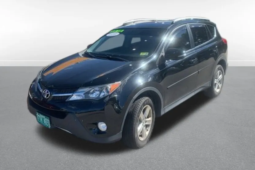 2015 Toyota RAV4 XLE photo 1
