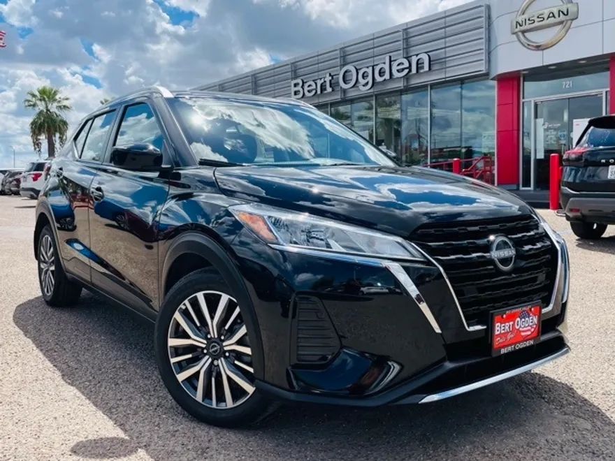 2024 Nissan Kicks SV photo 1