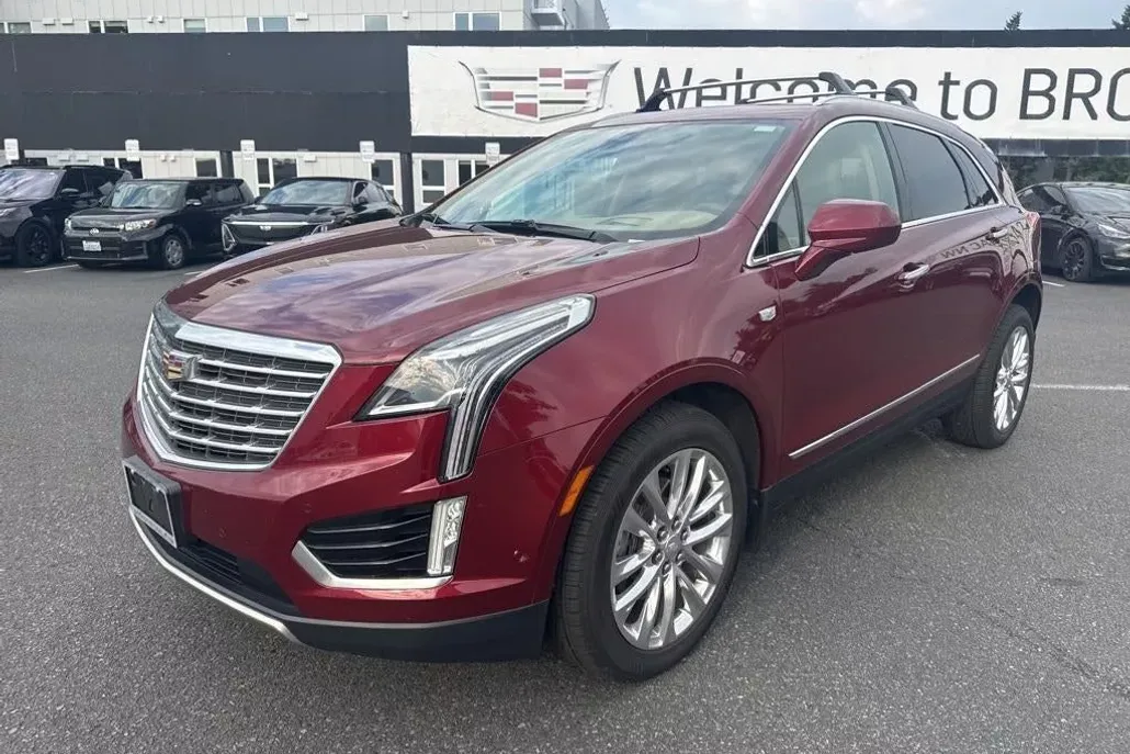 2017 Cadillac XT5 Platinum photo 1