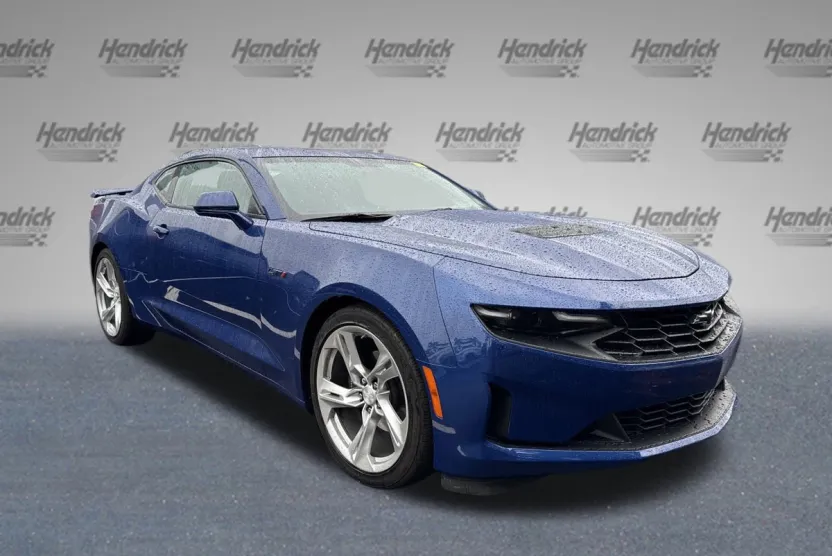 2020 Chevrolet Camaro LT1 photo 1