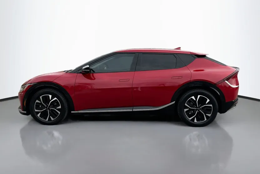 2023 Kia EV6 Wind photo 1
