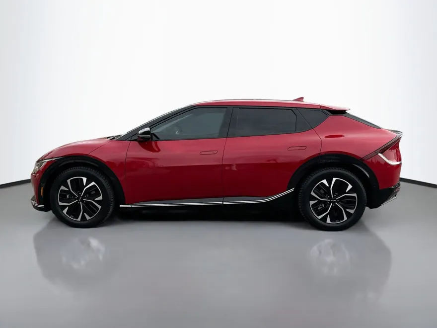 2023 Kia EV6 Wind photo 1