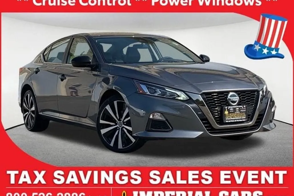 2022 Nissan Altima 2.5 SR photo 1