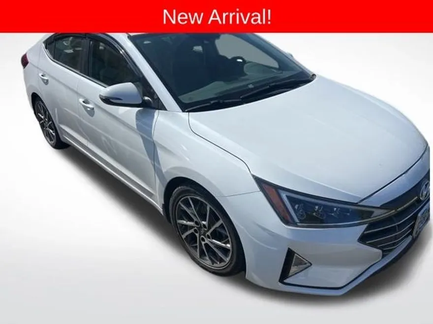 2020 Hyundai Elantra Limited photo 1