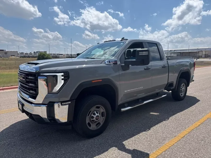 2024 Gmc Sierra 2500 HD Pro photo 1