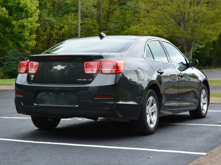2016 Chevrolet Malibu Limited photo 1