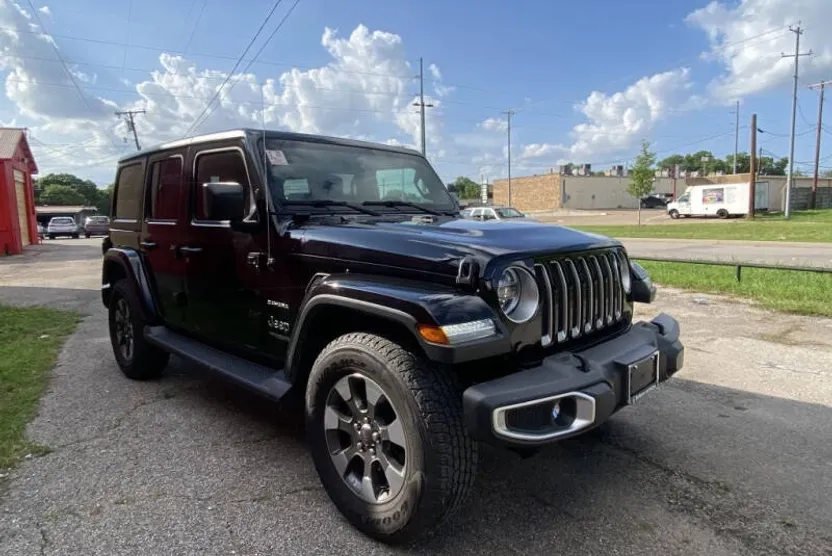 2018 Jeep Wrangler Unlimited Sahara photo 1