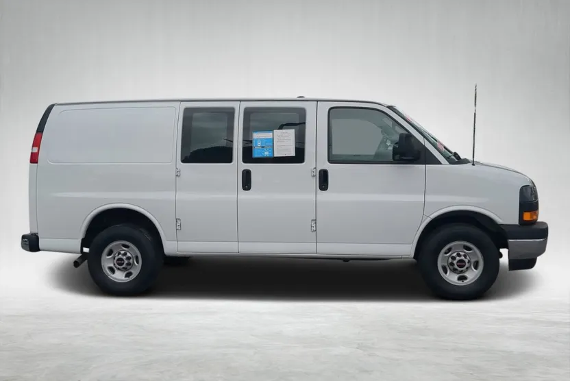 2024 Gmc Savana 2500 Cargo photo 1