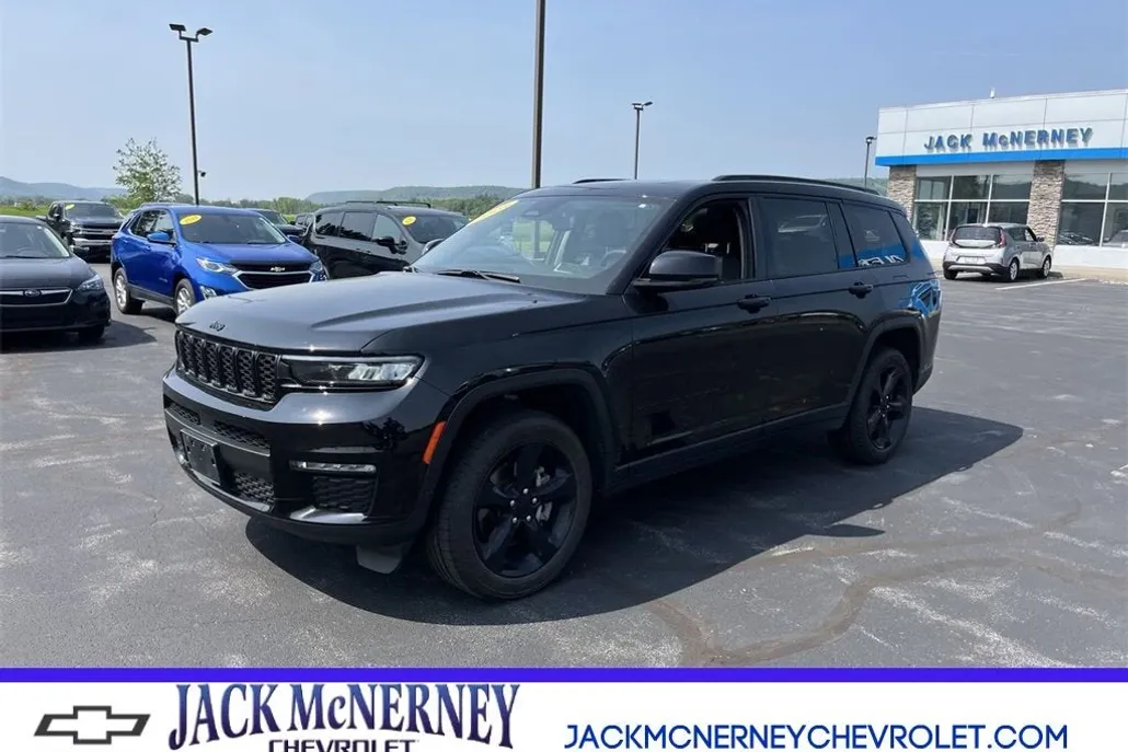 2023 Jeep Grand Cherokee Limited photo 1