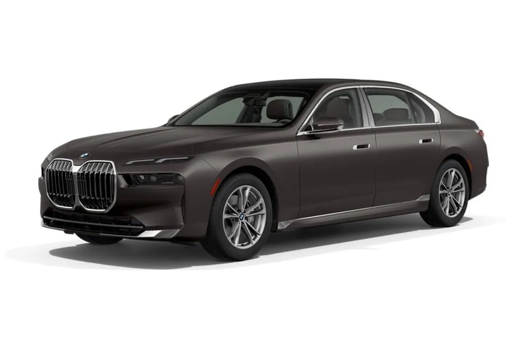 2025 Bmw 740i photo 1