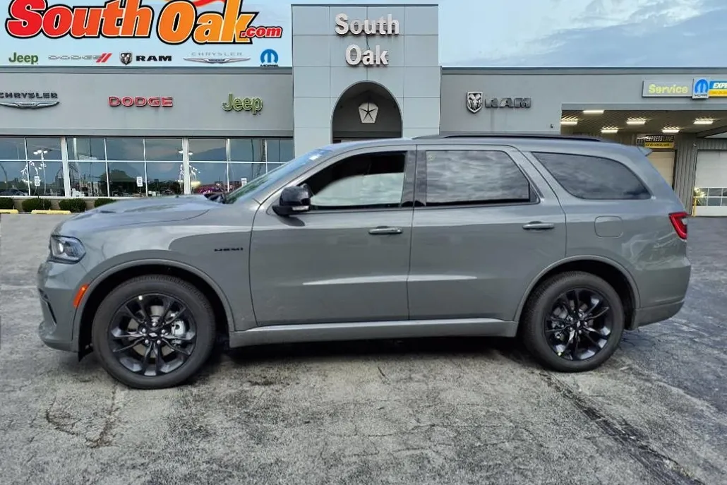 2025 Dodge Durango R/T Plus photo 1