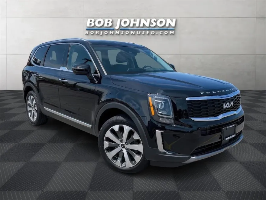 2022 Kia Telluride S photo 1