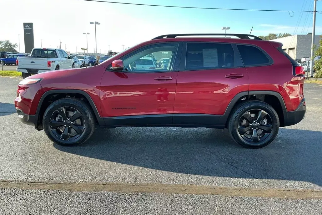 2017 Jeep Cherokee Limited photo 1