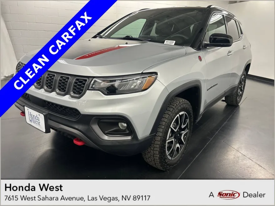 2024 Jeep Compass Trailhawk photo 1