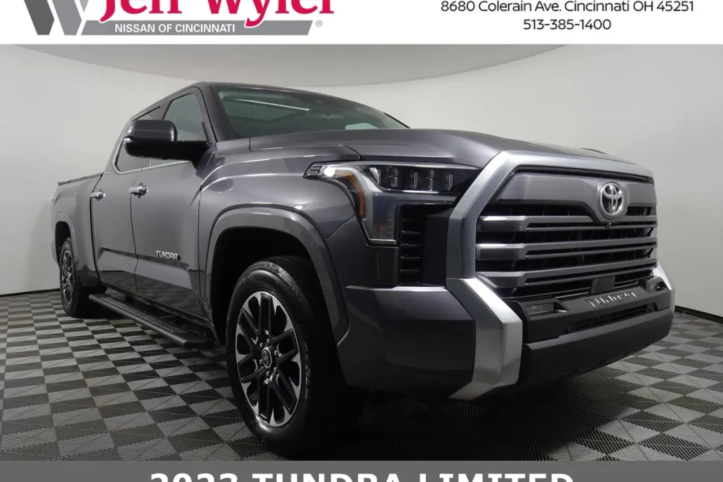 2023 Toyota Tundra Limited CrewMax photo 1