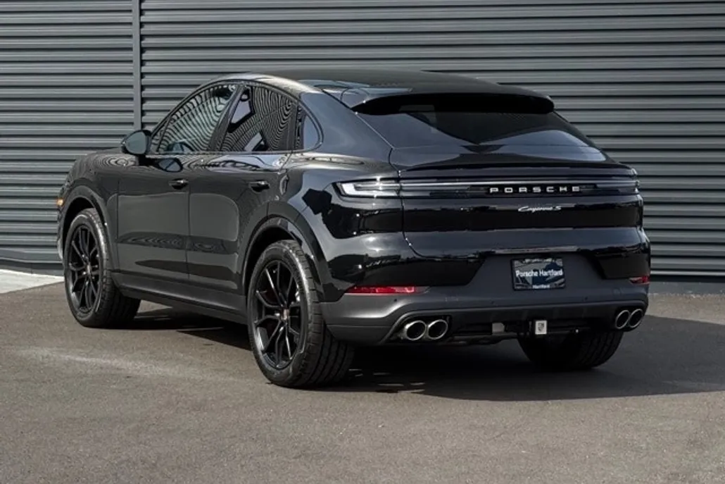 2026 Porsche Cayenne Coupe S photo 1