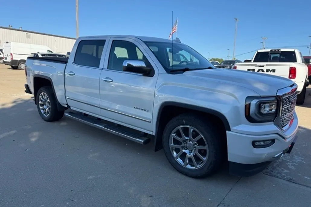 2017 Gmc Sierra 1500 Denali photo 1