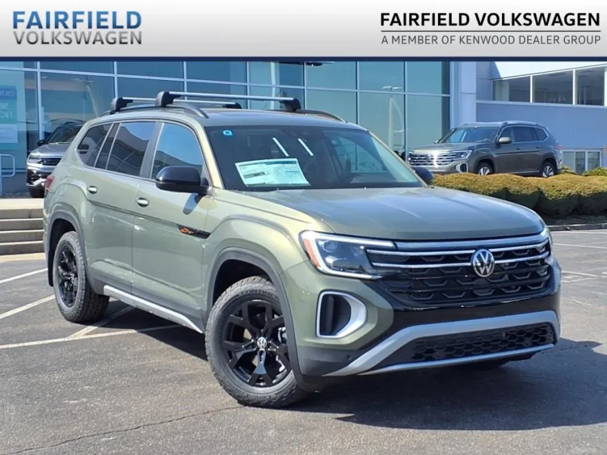 2025 Volkswagen Atlas Peak Edition SE photo 1