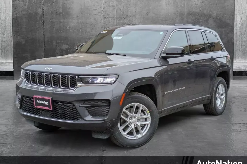 2025 Jeep Grand Cherokee Laredo X photo 1