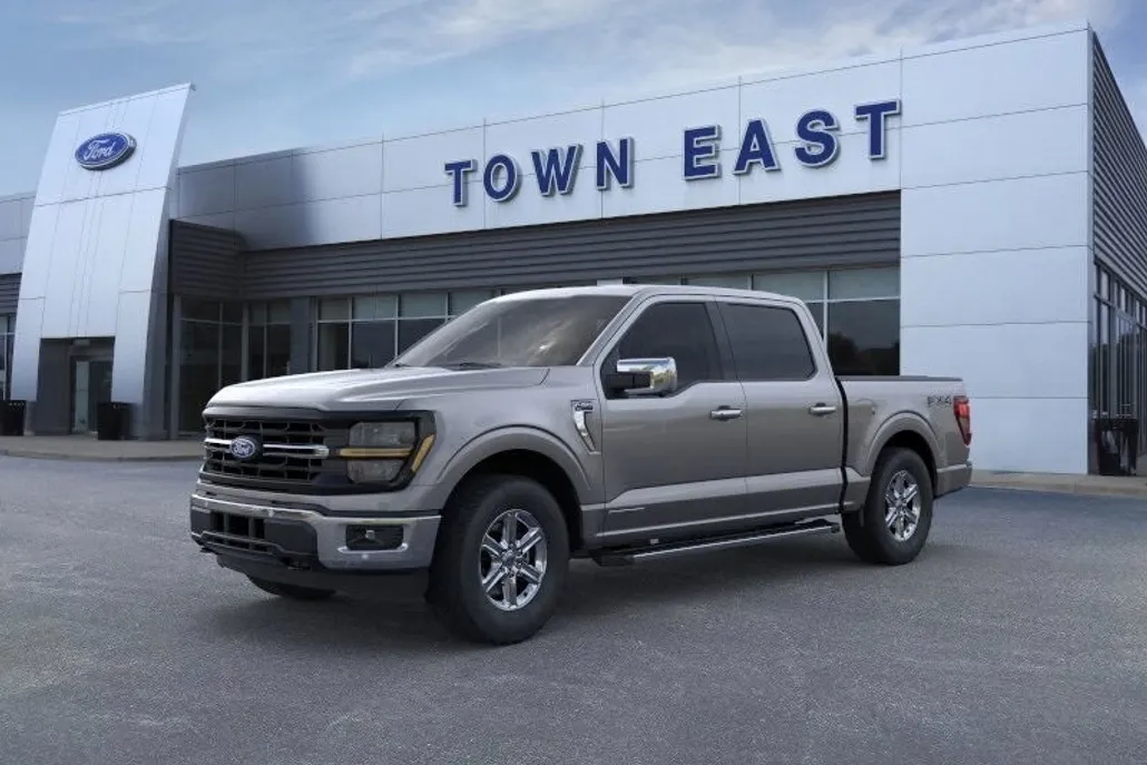 2025 Ford F-150 XLT photo 1