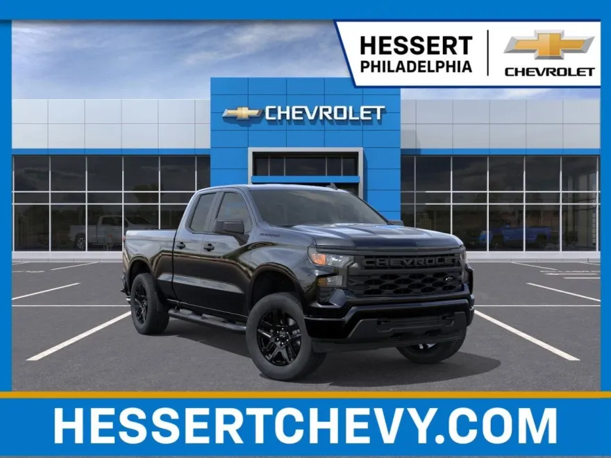 2025 Chevrolet Silverado 1500 Custom photo 1