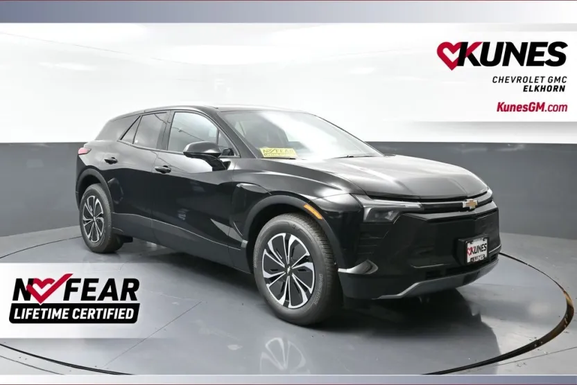2026 Chevrolet Blazer EV photo 1