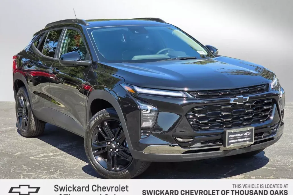 2025 Chevrolet Trax ACTIV photo 1