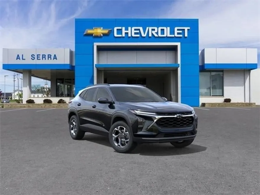 2025 Chevrolet Trax LT photo 1