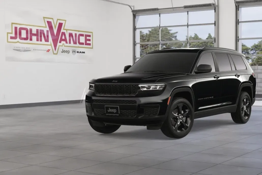2025 Jeep Grand Cherokee Altitude photo 1