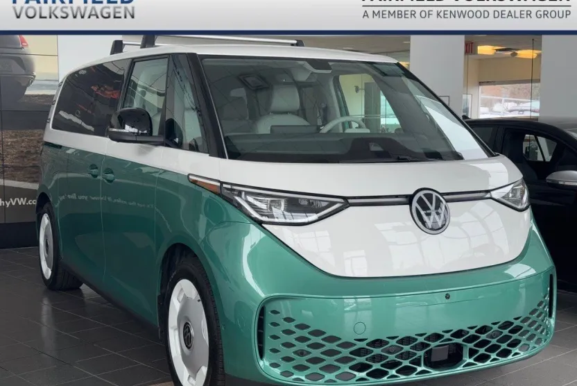 2025 Volkswagen ID. Buzz photo 1