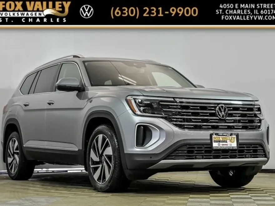 2025 Volkswagen Atlas SEL photo 1